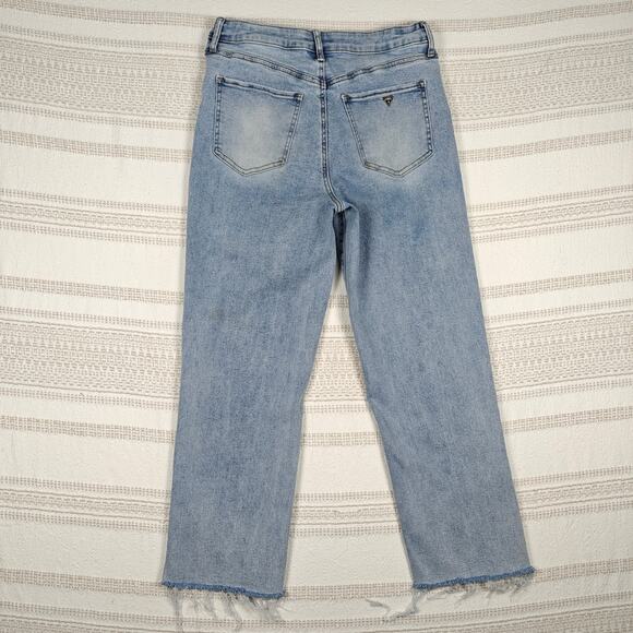 Guess Straight Leg Jeans Women’s Size 31 Light Wash High Rise - Picture 2 of 8